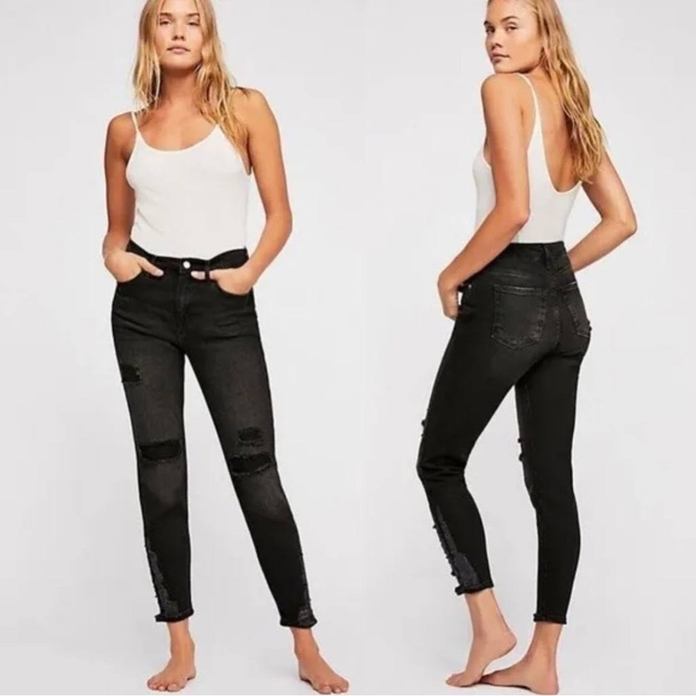 Free People Black Distressed Mid Rise Skinny Jeans | 25